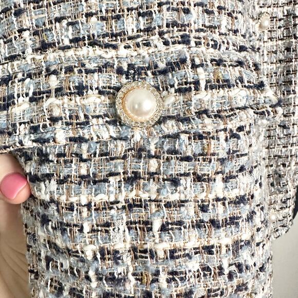 Women's Tweed Jacket - Picture 8 of 15